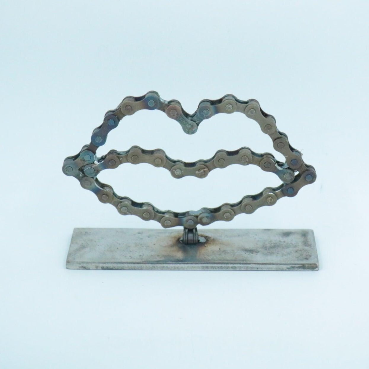 Lips Sculpture | UNCHAINED by NIRIT LEVAV PACKER