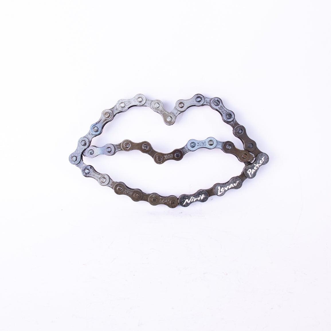 Lips Sculpture | UNCHAINED by NIRIT LEVAV PACKER