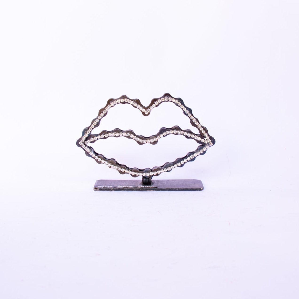 Lips Sculpture | UNCHAINED by NIRIT LEVAV PACKER