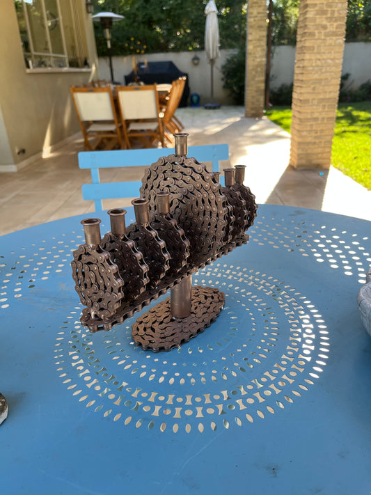 Menorah sculpture (Pnina)