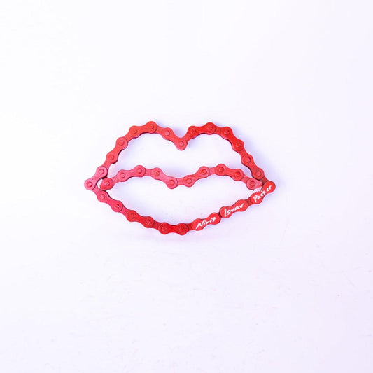 Lips Sculpture | UNCHAINED by NIRIT LEVAV PACKER