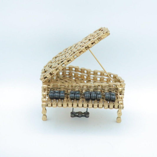 Piano Sculpture | UNCHAINED by NIRIT LEVAV PACKER
