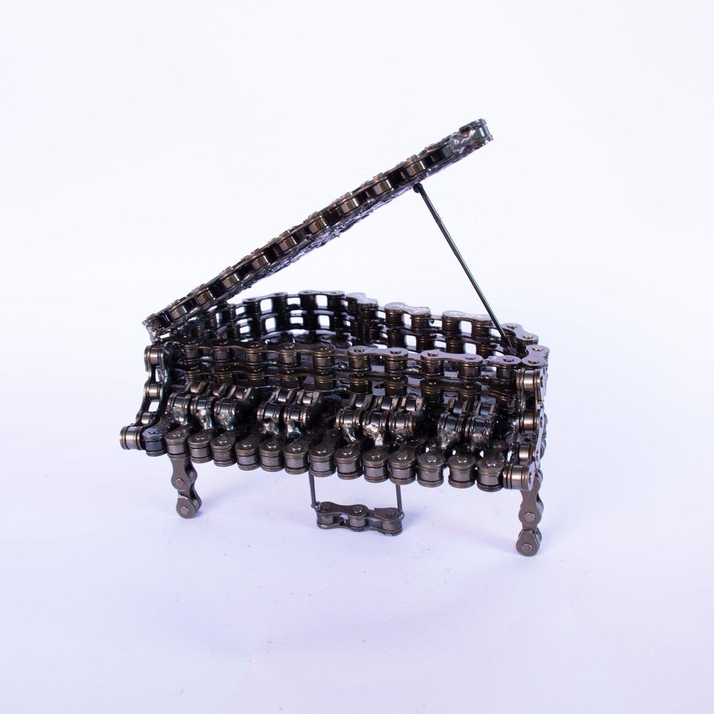 Piano Sculpture | UNCHAINED by NIRIT LEVAV PACKER